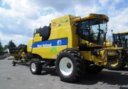 Комбайн New Holland CSX 7080