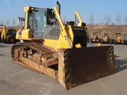 Бульдозер KOMATSU D65EX-15 Год выпуска:2004