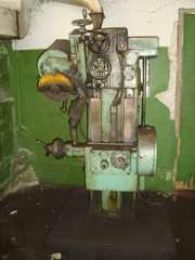 Продаю б/у  станок для заточки дисковых пил 3Б92