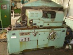 Продаю б/у  резьбошлифовальный станок 5822